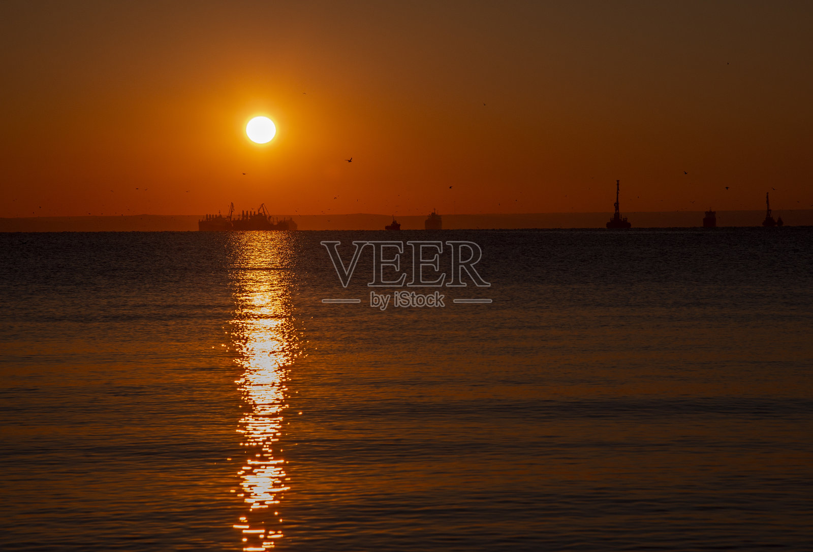俄罗斯黑海上的日落照片摄影图片