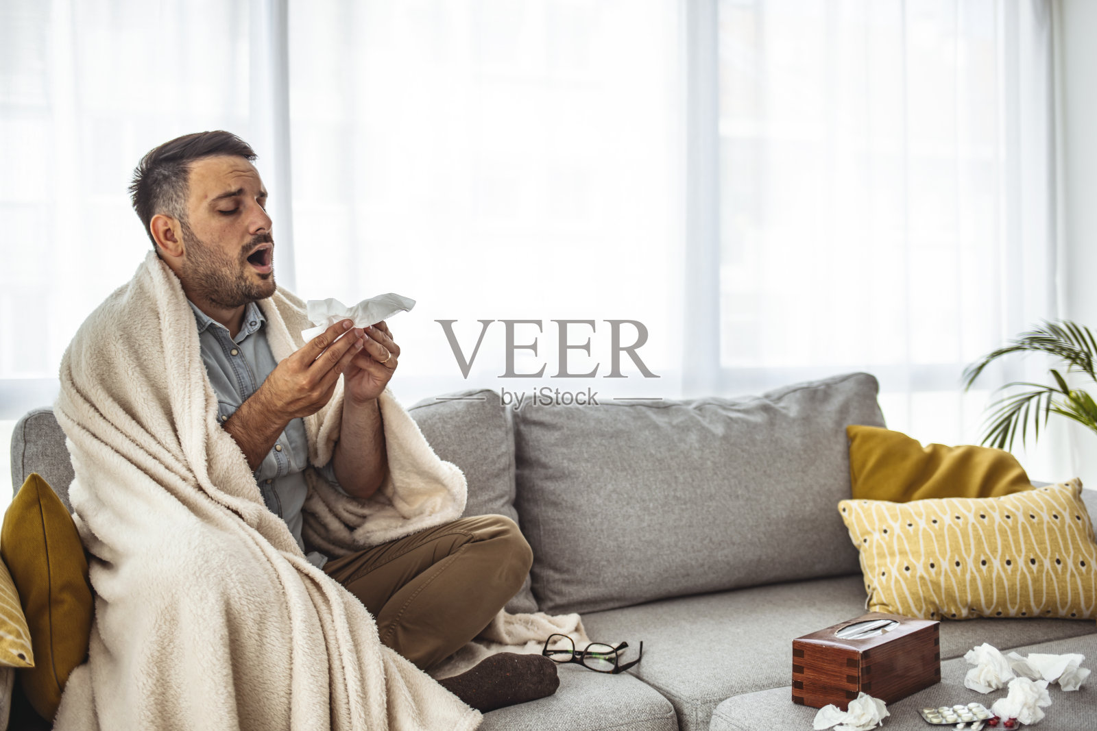 这是打喷嚏的季节照片摄影图片