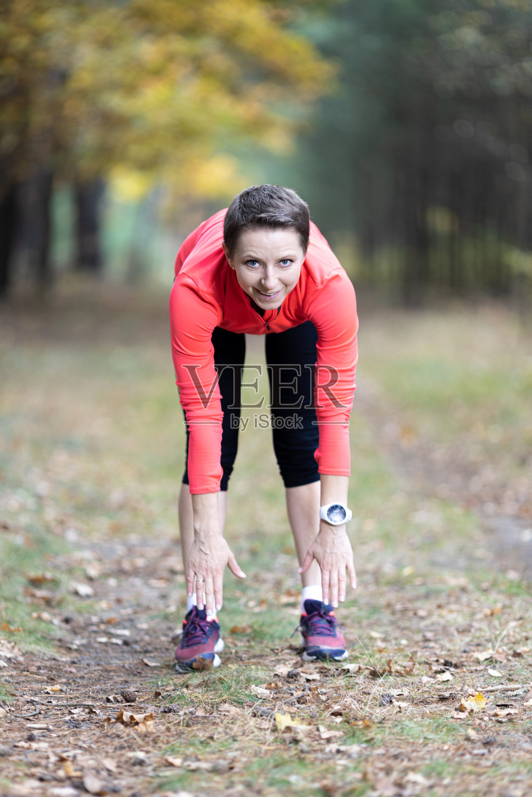 成年女性锻炼照片摄影图片