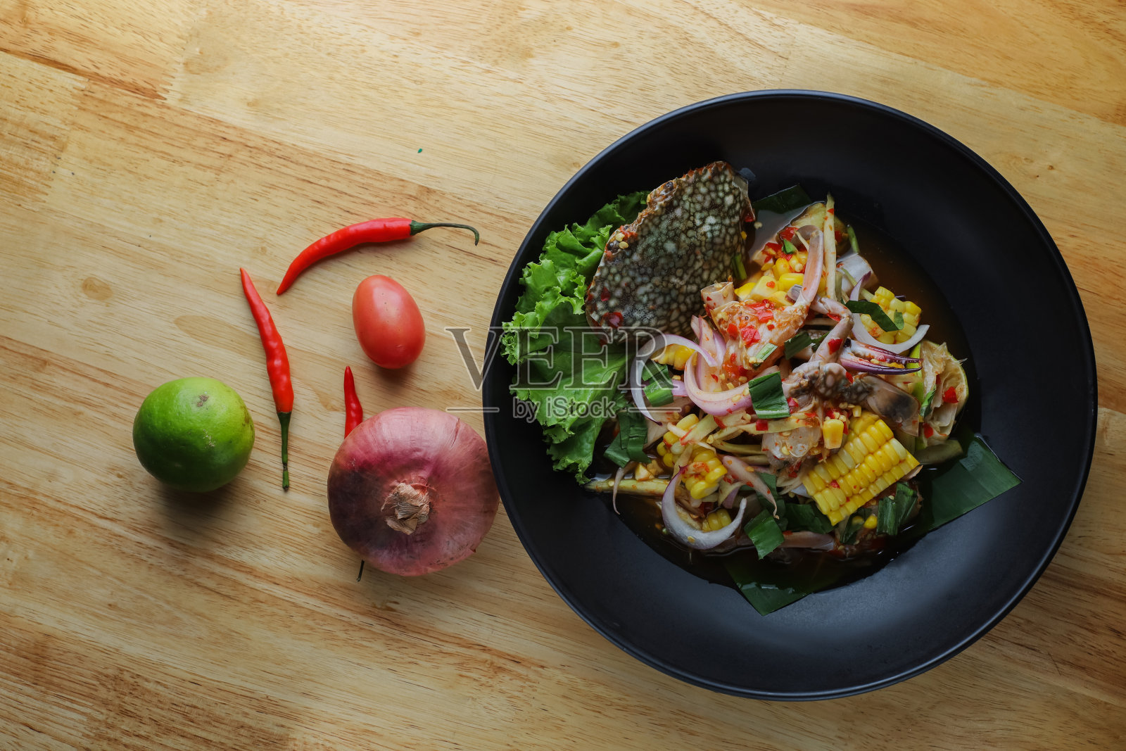 辣青芒果蟹沙拉照片摄影图片