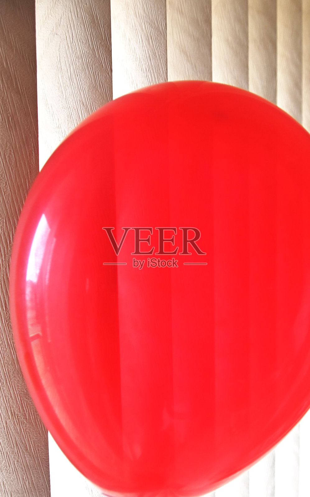 气球和窗帘照片摄影图片