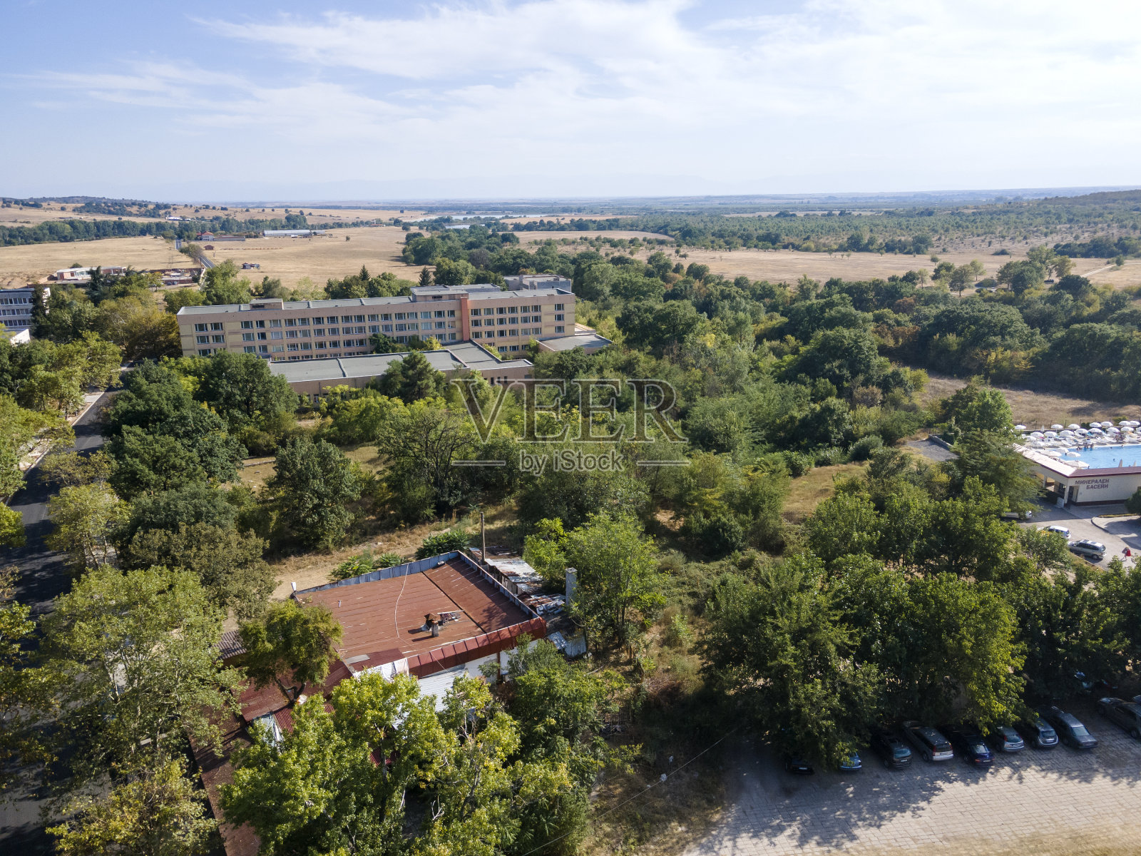 保加利亚Hisarya镇鸟瞰图照片摄影图片