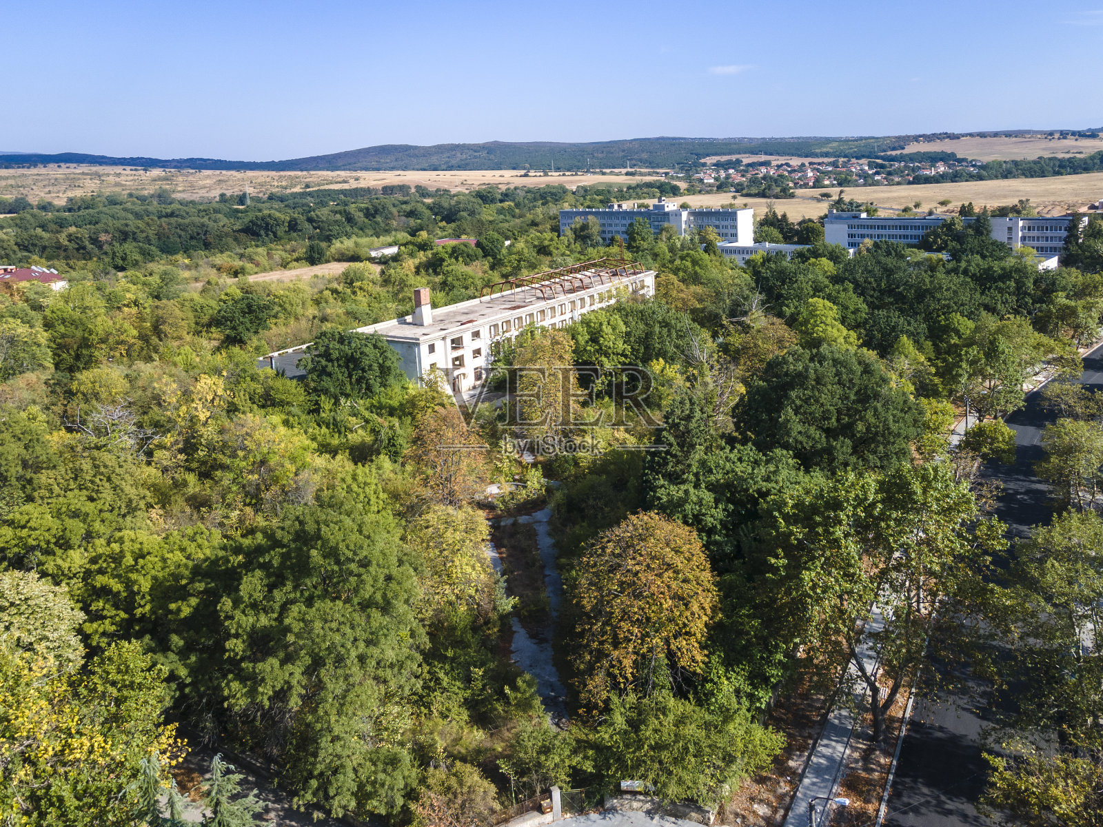 保加利亚Hisarya镇鸟瞰图照片摄影图片