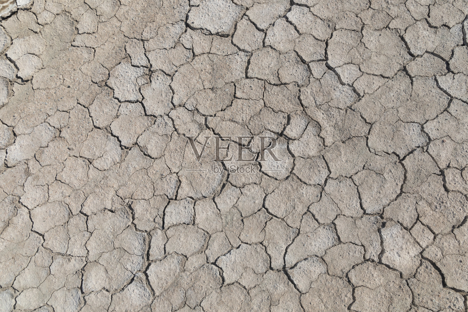 干裂的泥是从泥火山流出来的照片摄影图片