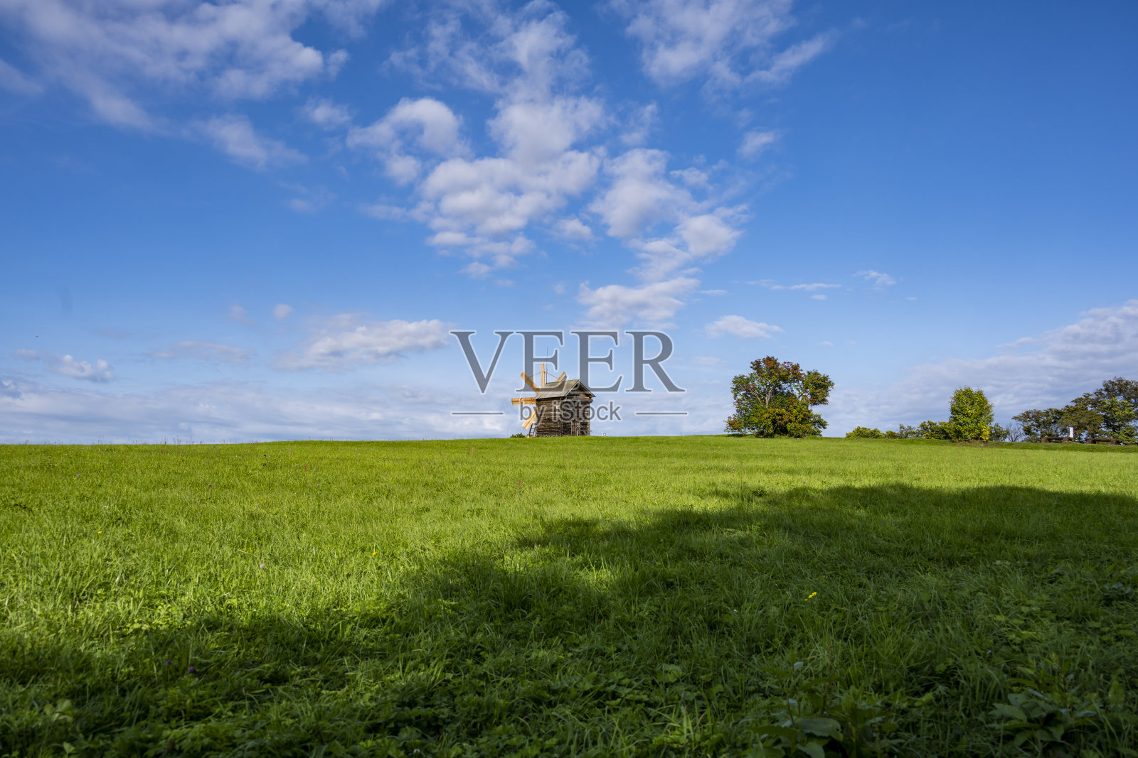 古董木制建筑照片摄影图片