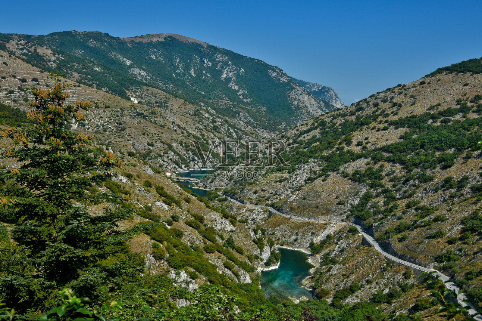 意大利阿布鲁佐国家公园。照片摄影图片