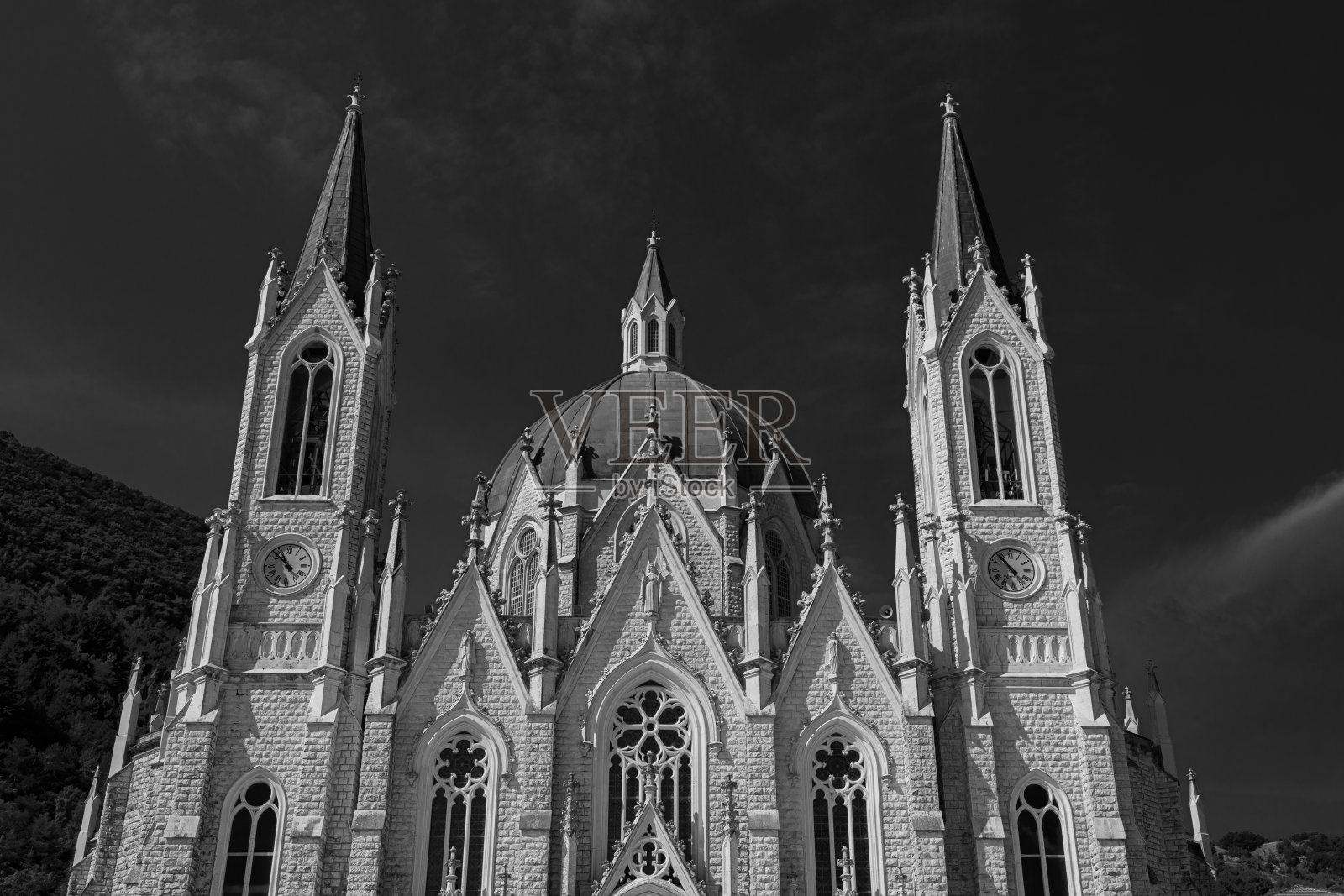 Castelpetroso Isernia,莫利塞。圣母阿多洛拉塔圣殿。照片摄影图片