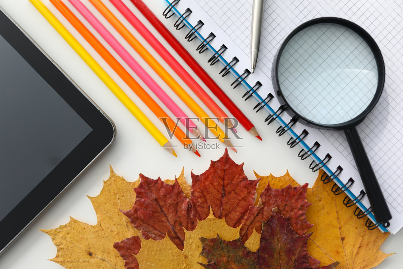 办公室工作台照片摄影图片