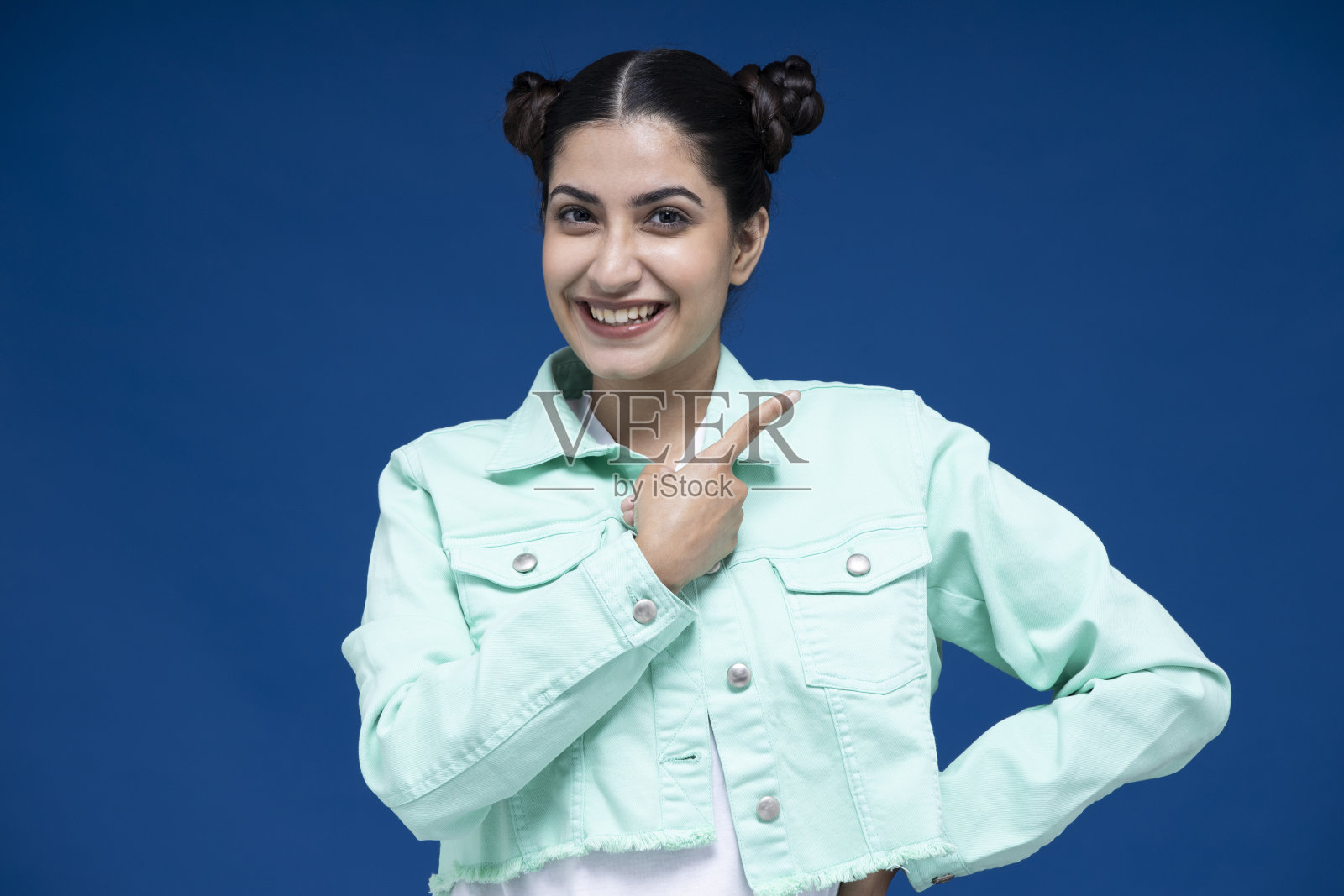 年轻女子-库存照片照片摄影图片