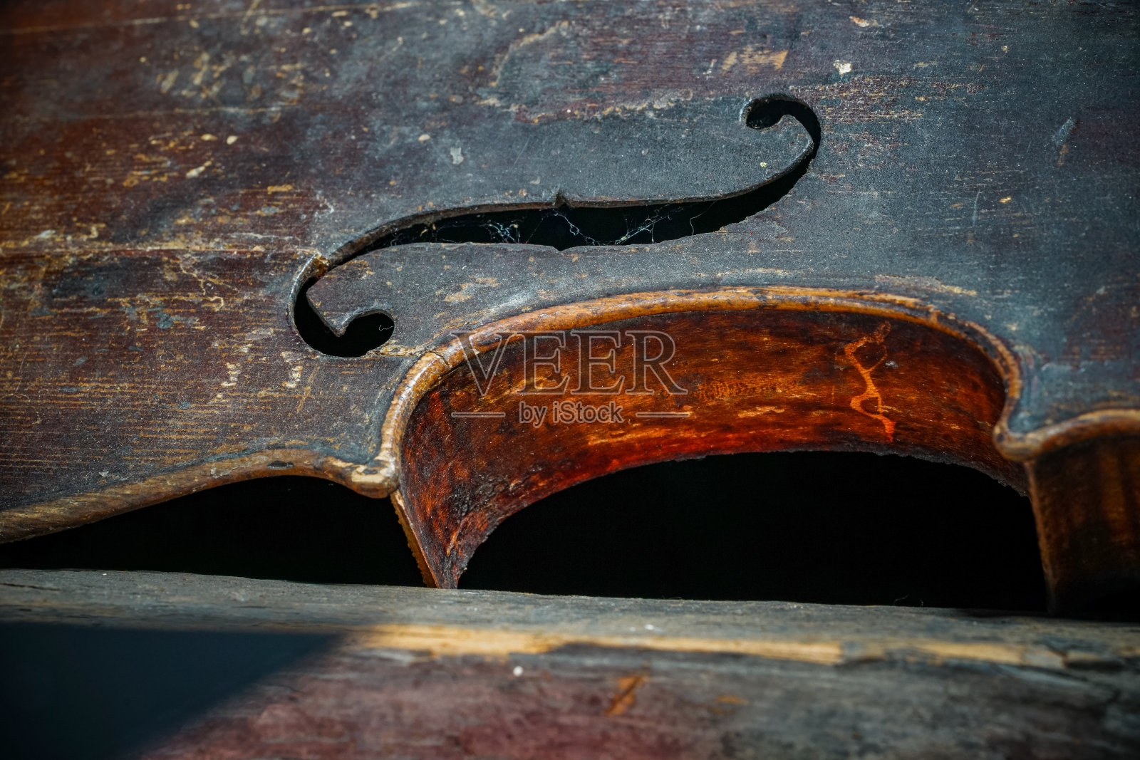 挠的小提琴照片摄影图片