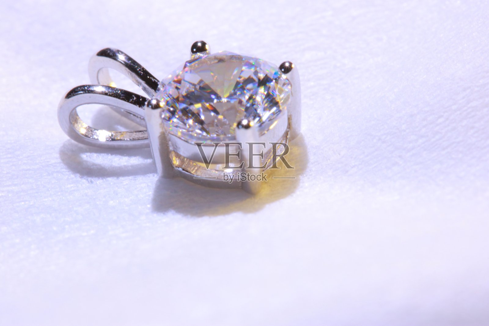 闪亮,昂贵和美丽的钻石配件照片摄影图片