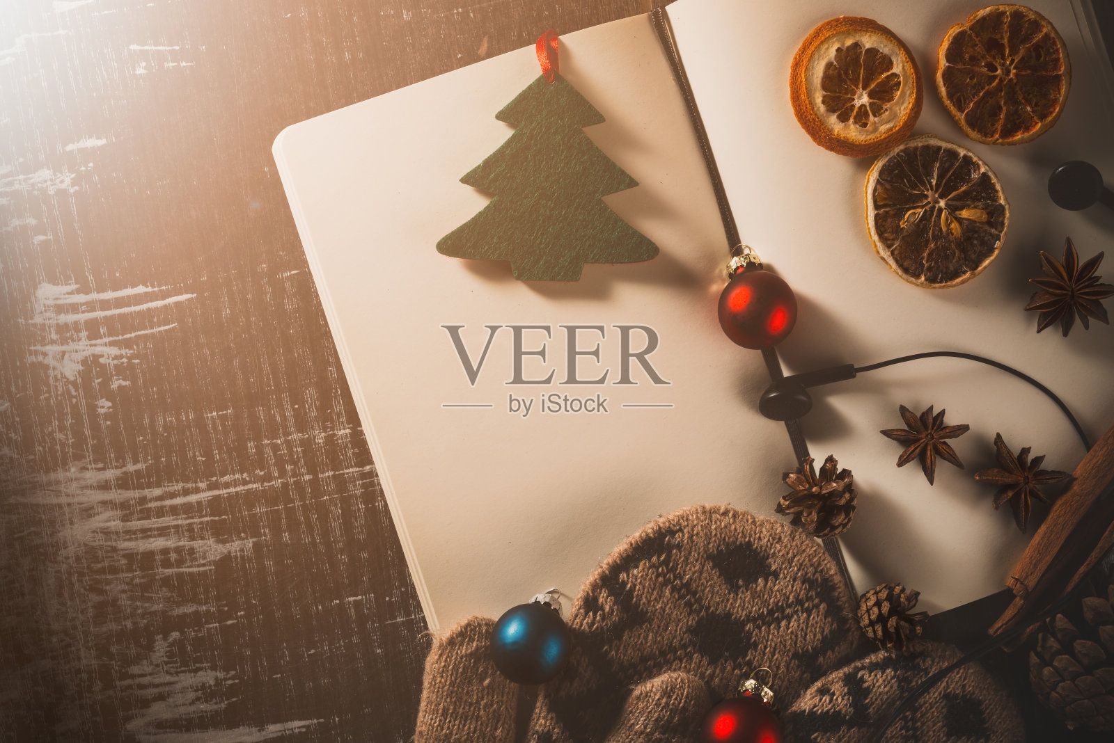 圣诞,新年和冬季假期俯视图照片为背景。照片摄影图片