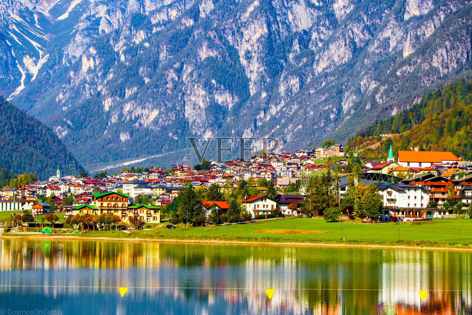 湖Antorno,白云石山脉照片摄影图片