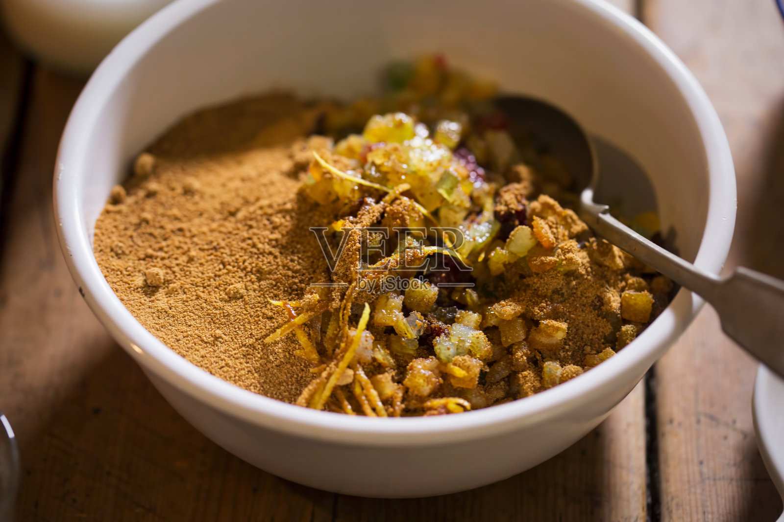 用板油、干果、白兰地、红糖配制肉糜照片摄影图片