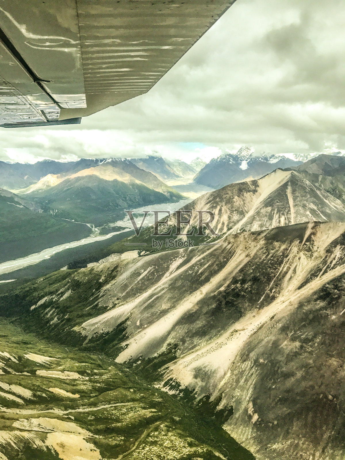 阿拉斯加-从上面看照片摄影图片