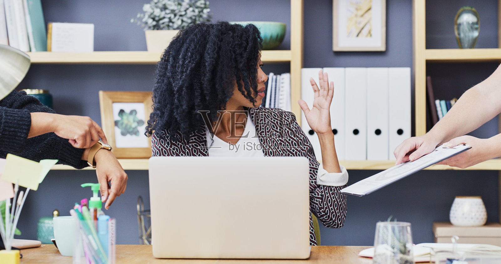 我应该开始更好地管理时间照片摄影图片