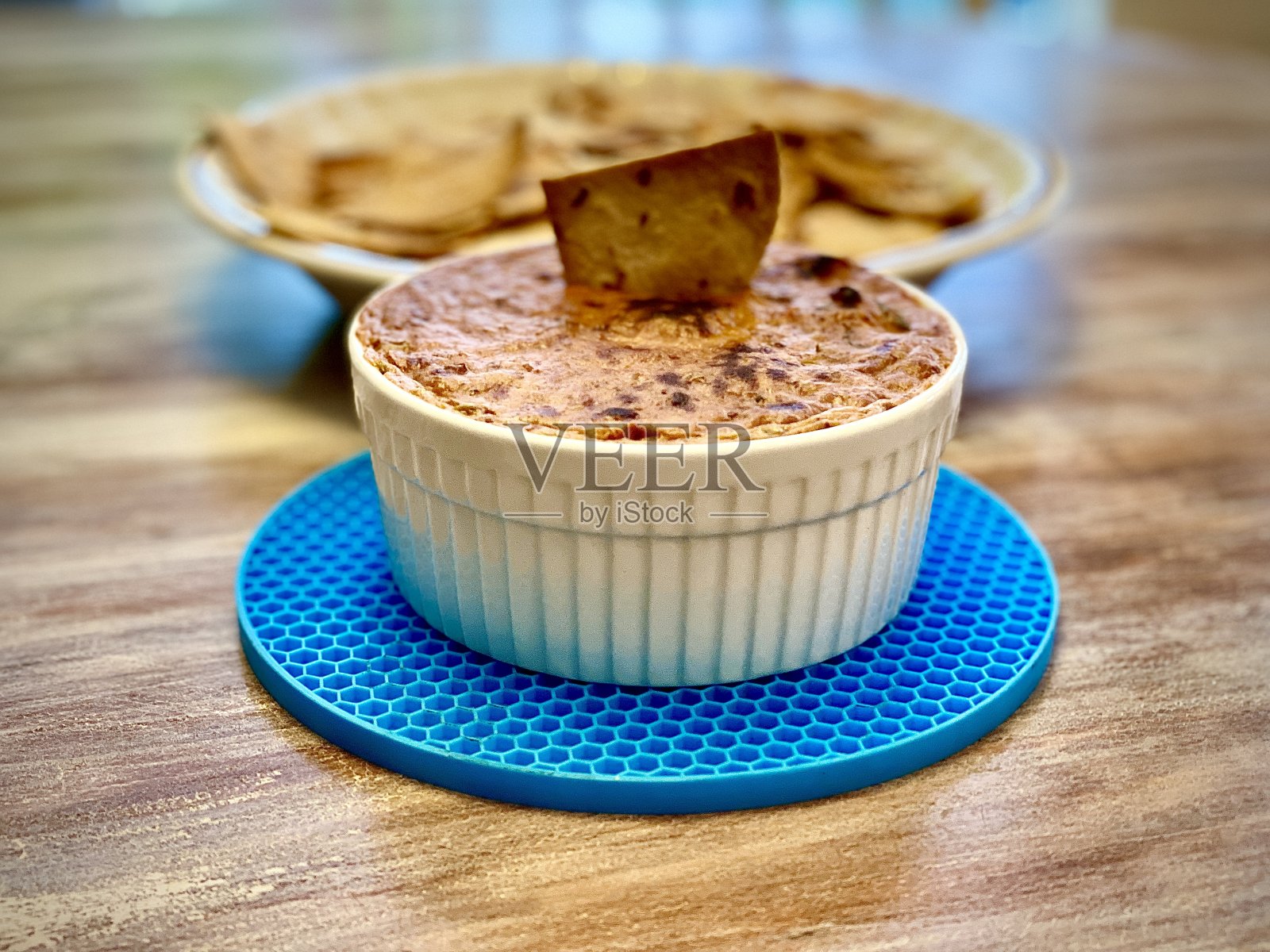 辣味牛肉配玉米片照片摄影图片