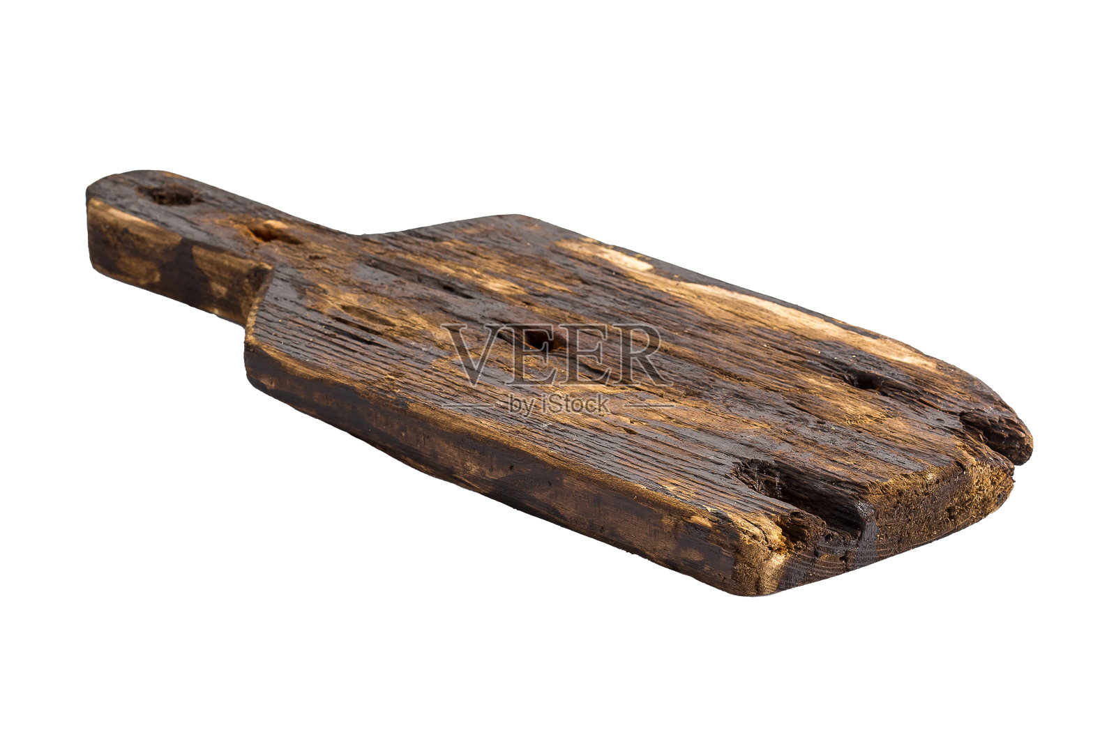 古朴的,带把手的矩形,有洞和洞,直角,复古的,厨房切木板,结构和裂缝,划痕和肮脏,深棕色,孤立在白色背景照片摄影图片