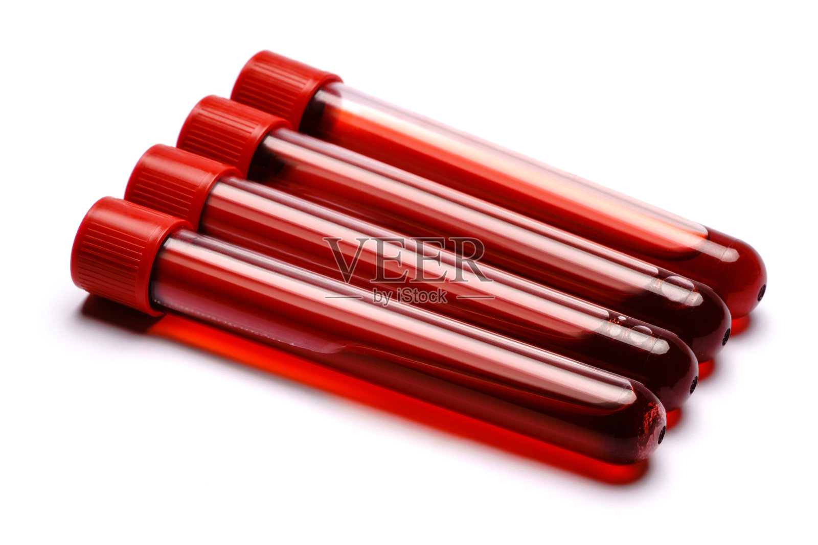 红色插头的试管隔离在白色背景上照片摄影图片