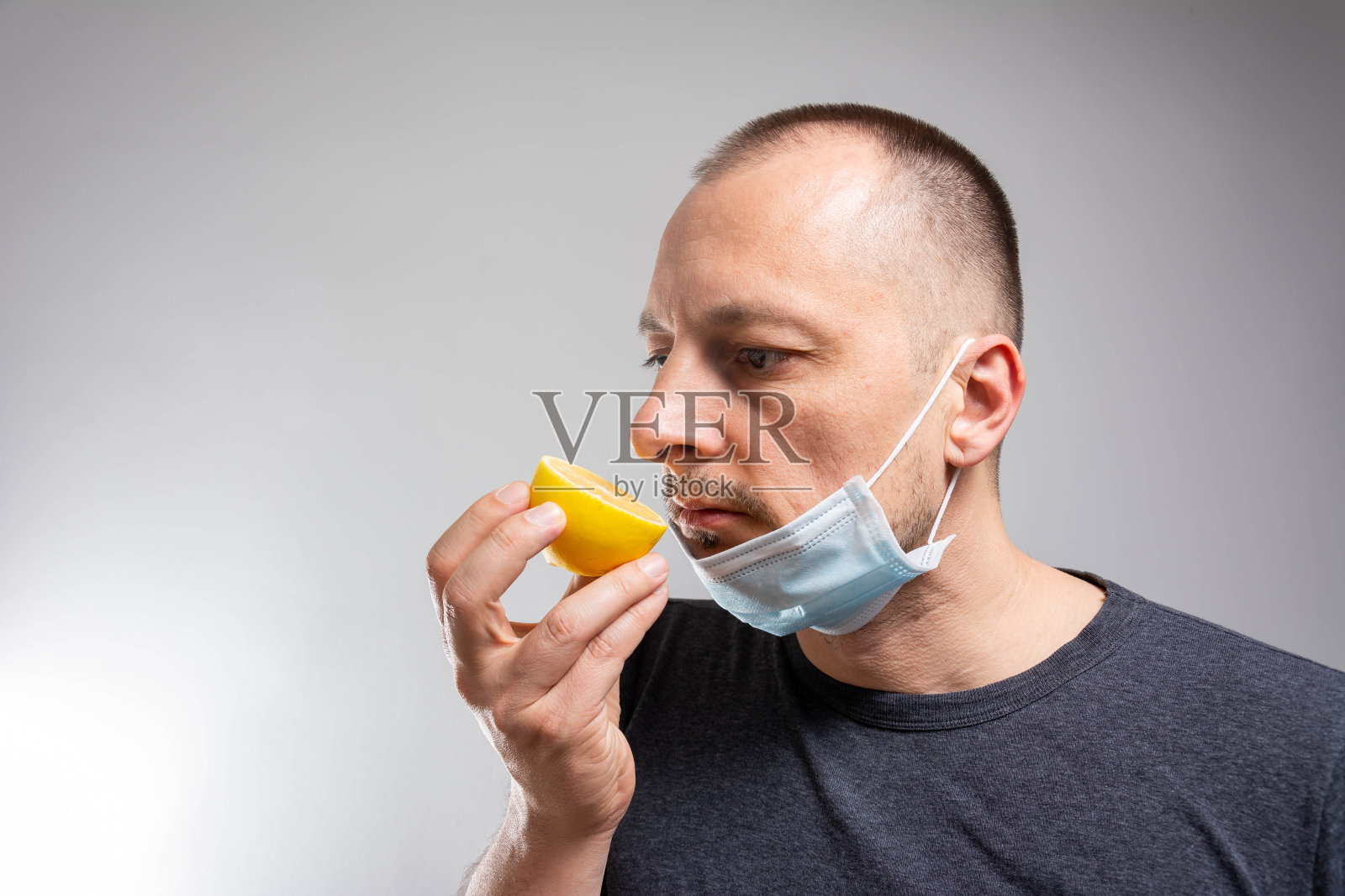 如果你感觉不舒服,就呆在家里照片摄影图片