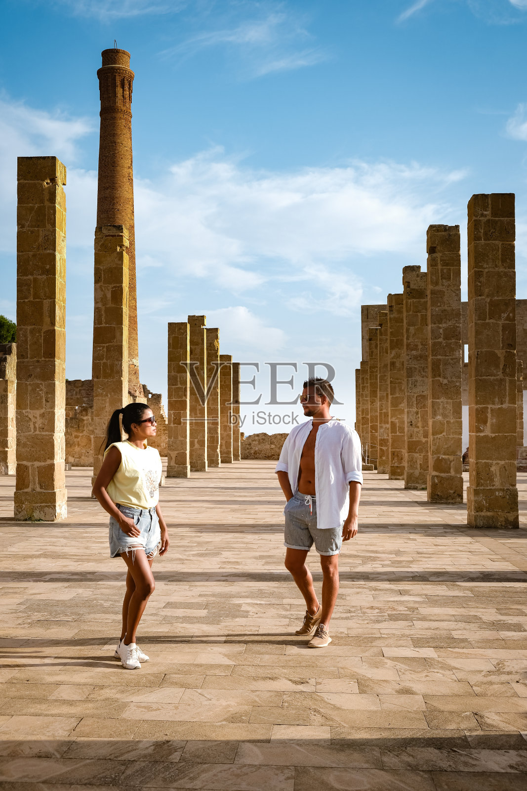 自然保护区导向野生动物绿洲的文迪卡里,野生动物绿洲的文迪卡里,翻译,文迪卡里自然保护区意大利西西里岛照片摄影图片