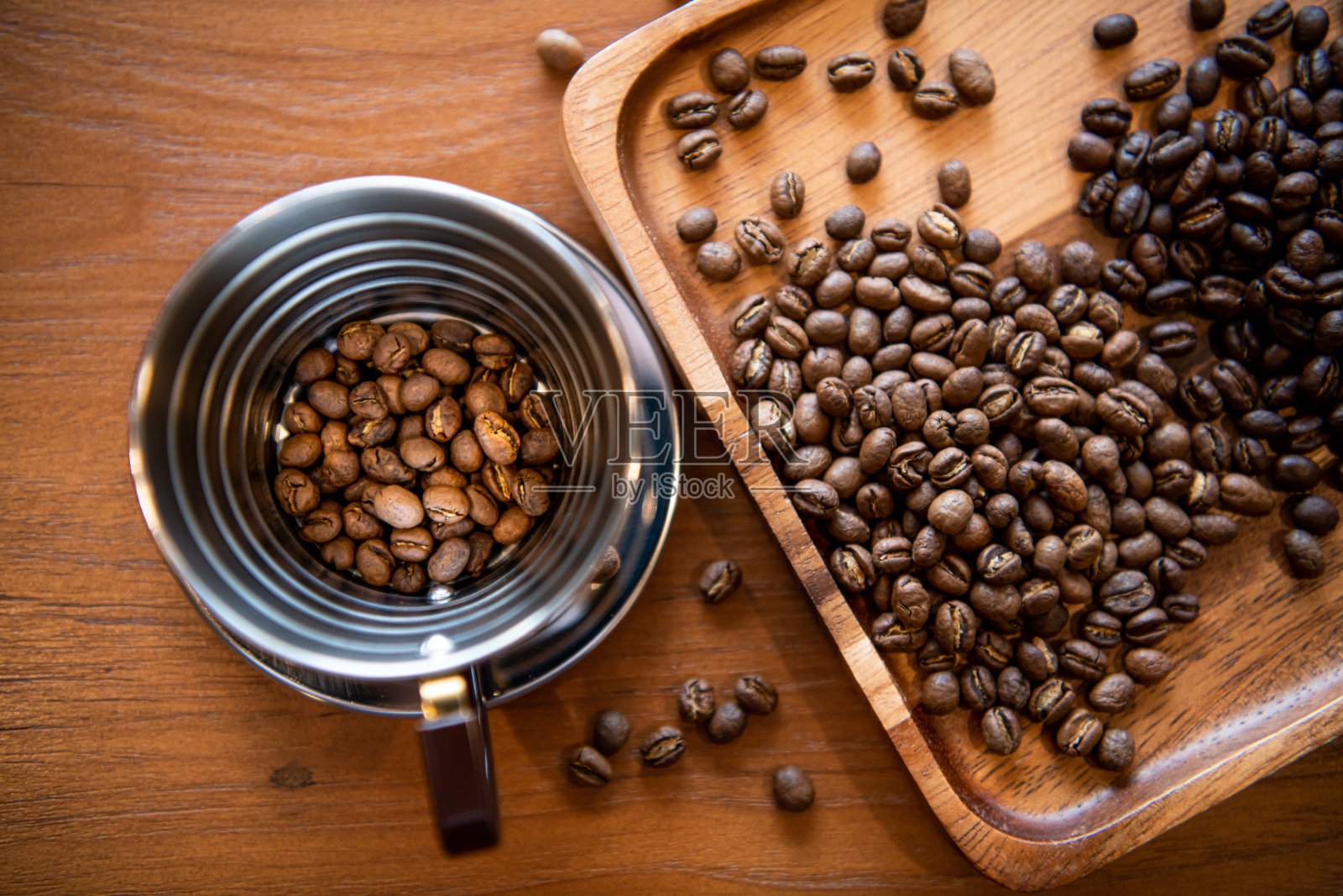 3级烘培咖啡豆可以用来酿造饮用。照片摄影图片