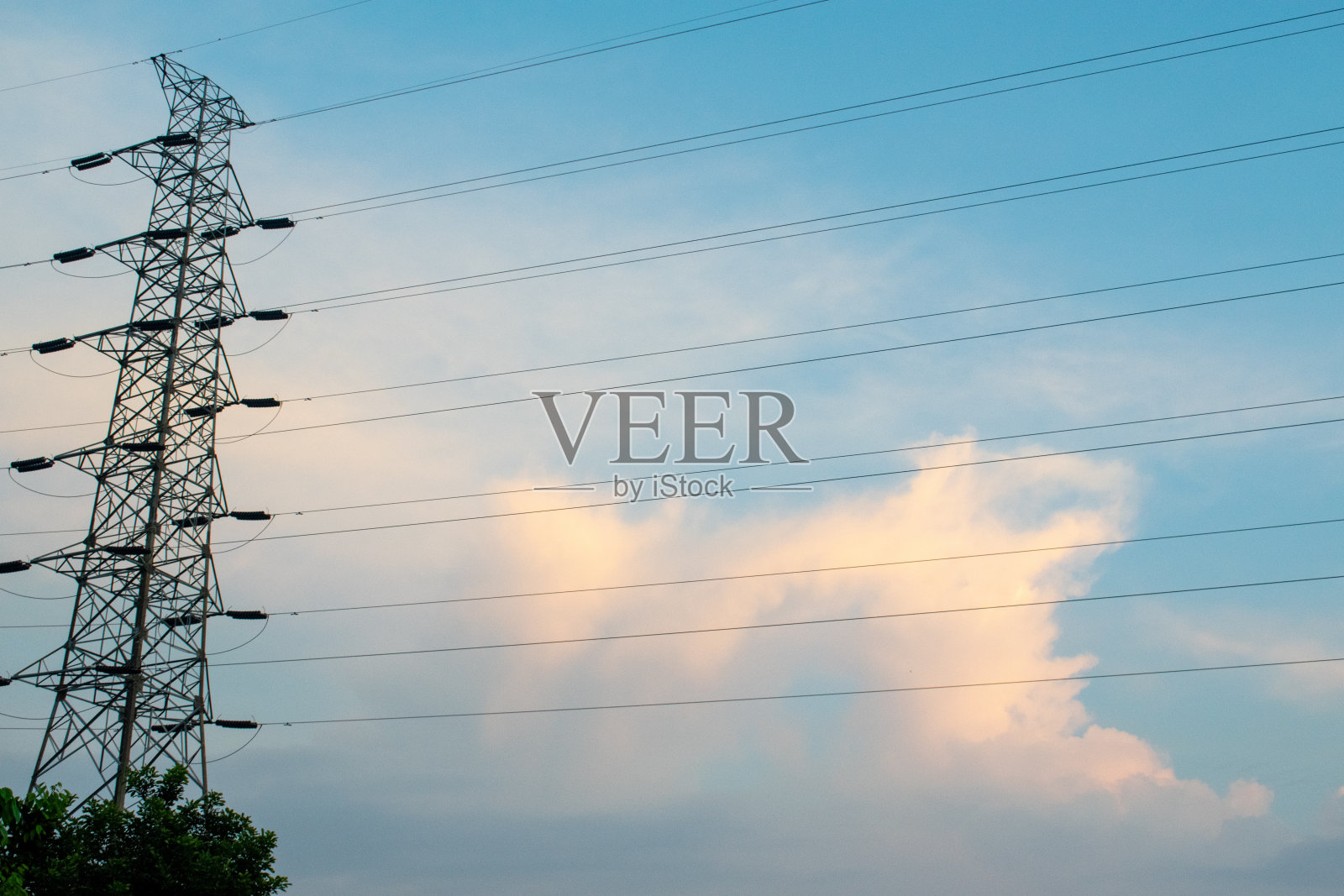 高压电力电缆塔架照片摄影图片