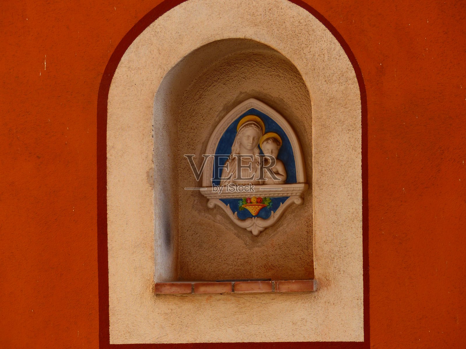 圣母和孩子,法国里维埃拉滨海维尔弗朗斯照片摄影图片