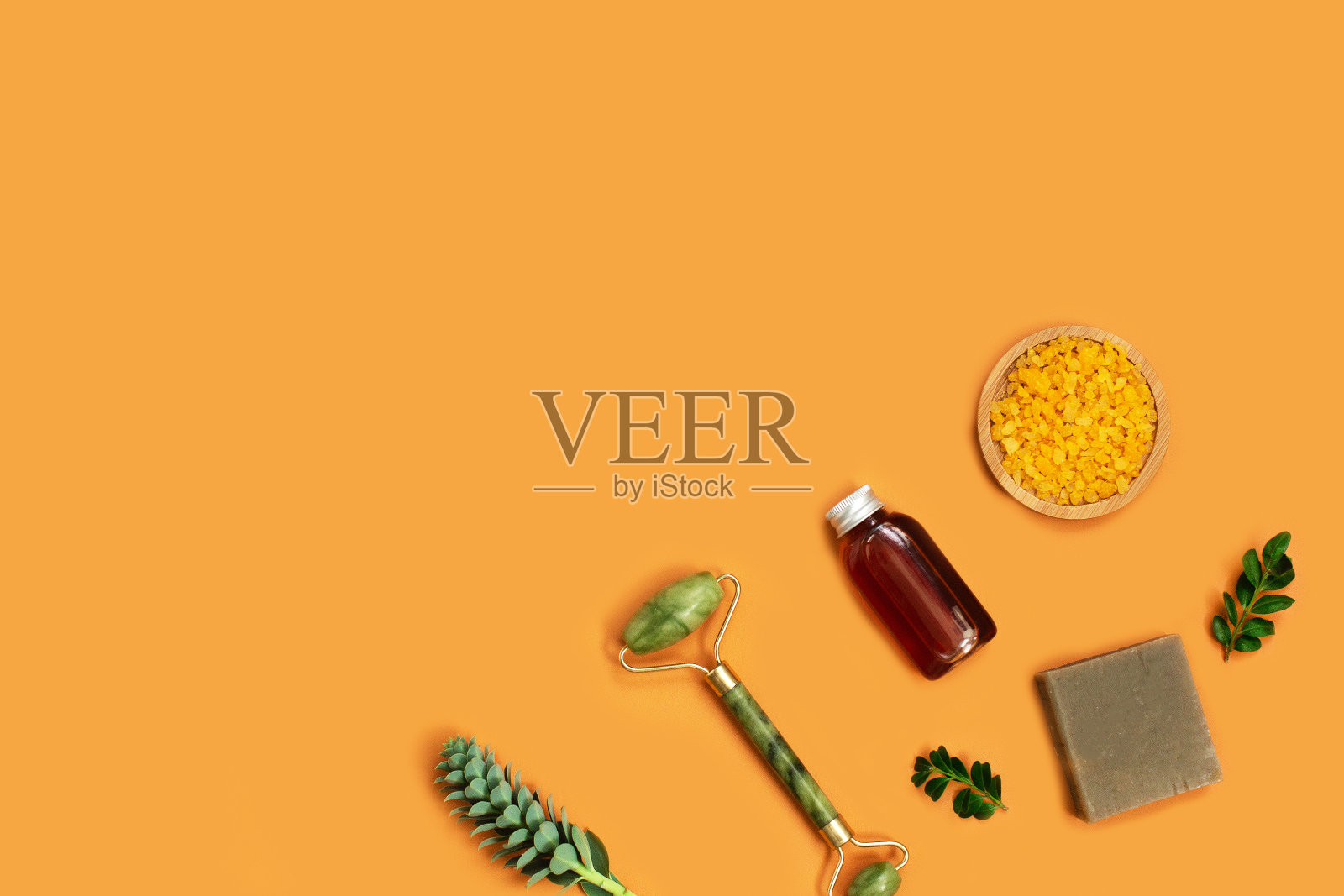 天然的护肤品。面部护理用化妆品。现代自我护理美容理念。照片摄影图片