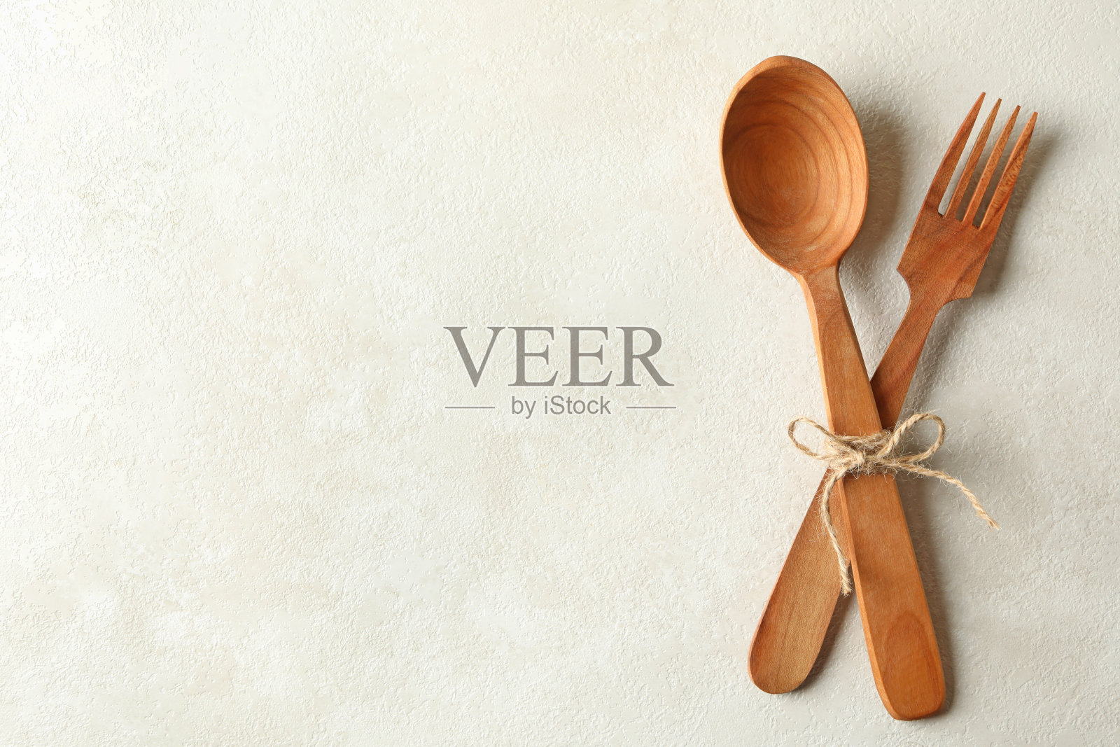 木勺和叉子,白色背景,文字空间照片摄影图片