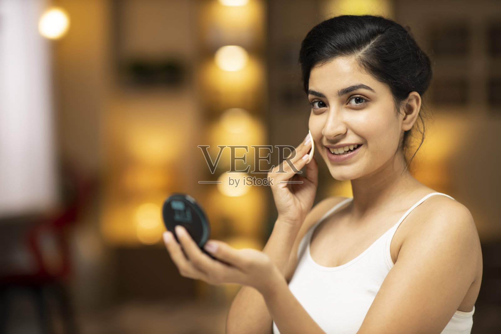 一个年轻女人的肖像与美丽的股票照片照片摄影图片