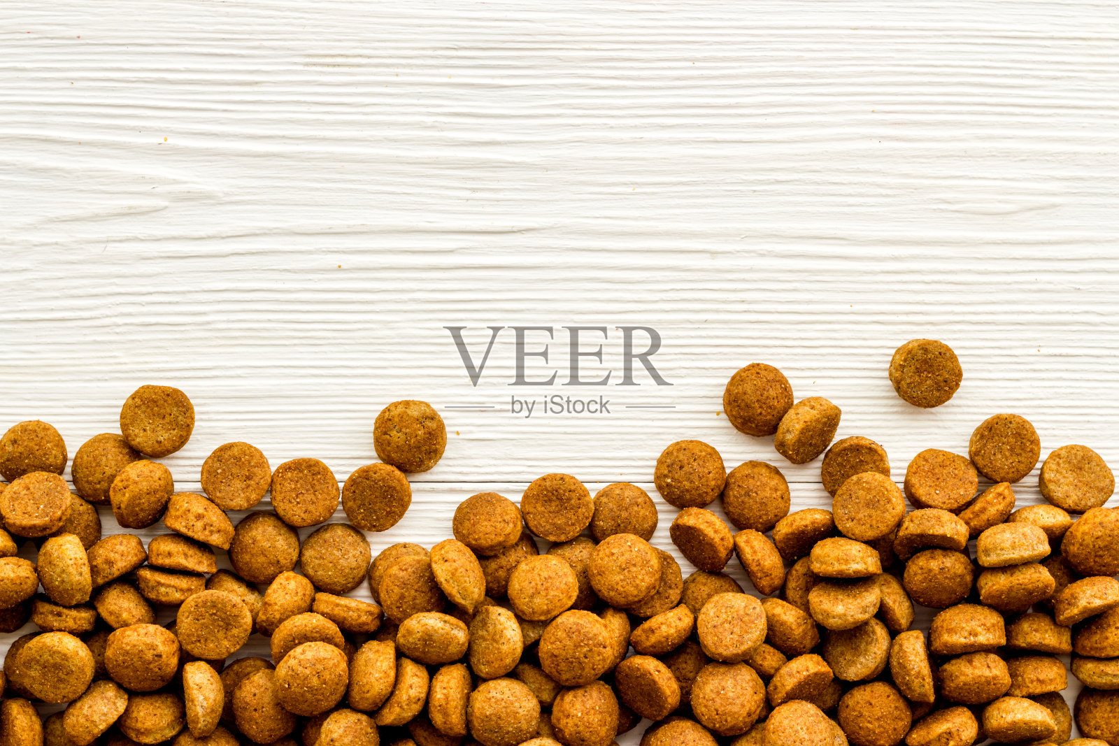 干宠物狗粮背景与拷贝空间。以上观点照片摄影图片