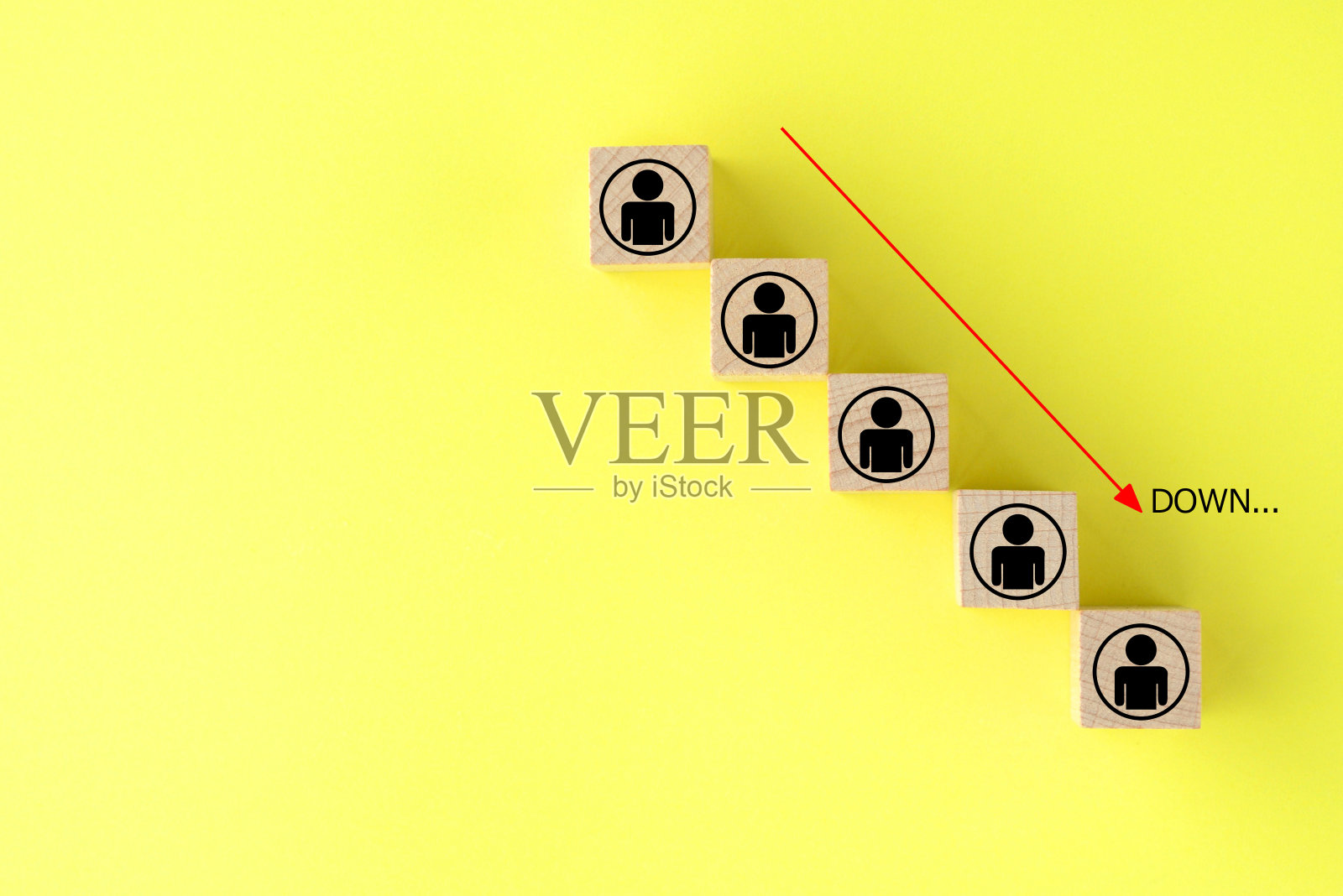 减少人物形象的数量照片摄影图片