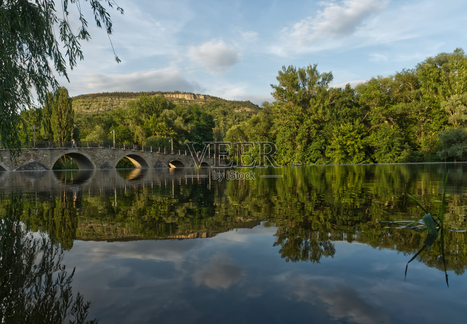 耶拿夏天的风景画照片摄影图片