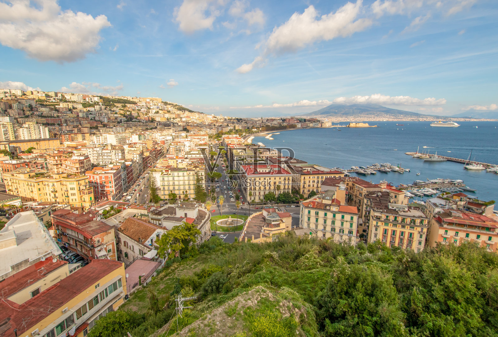 那不勒斯湾和维苏威火山照片摄影图片