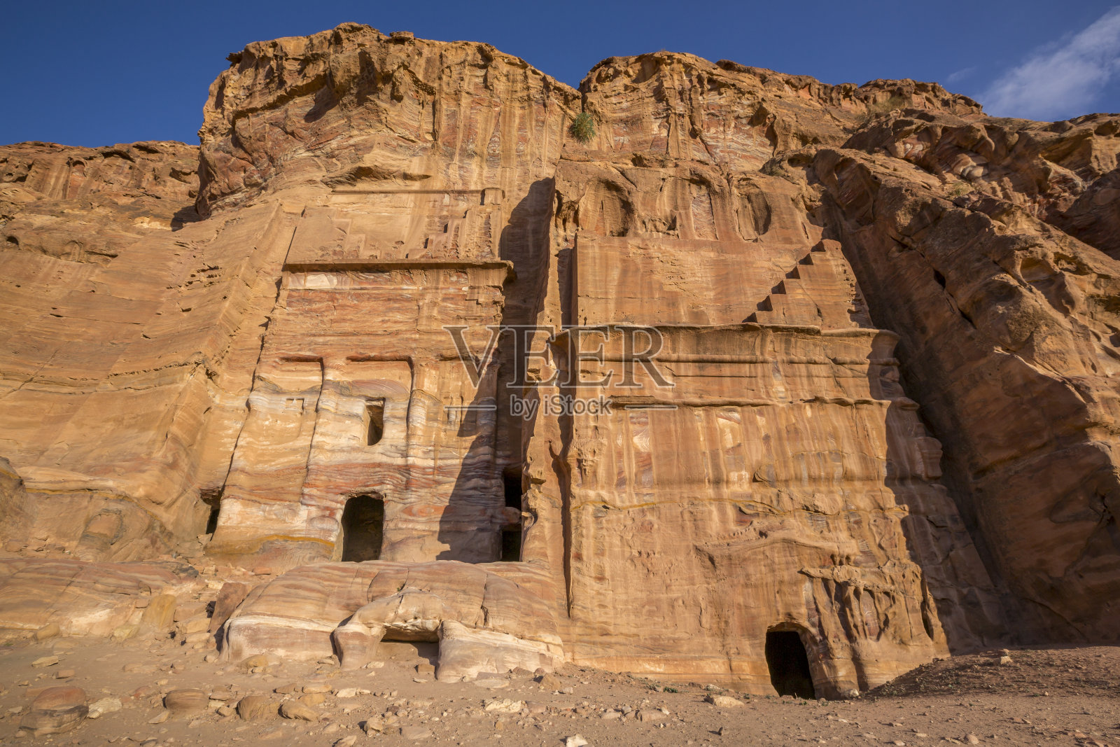 约旦佩特拉皇家墓葬群之丝绸墓照片摄影图片