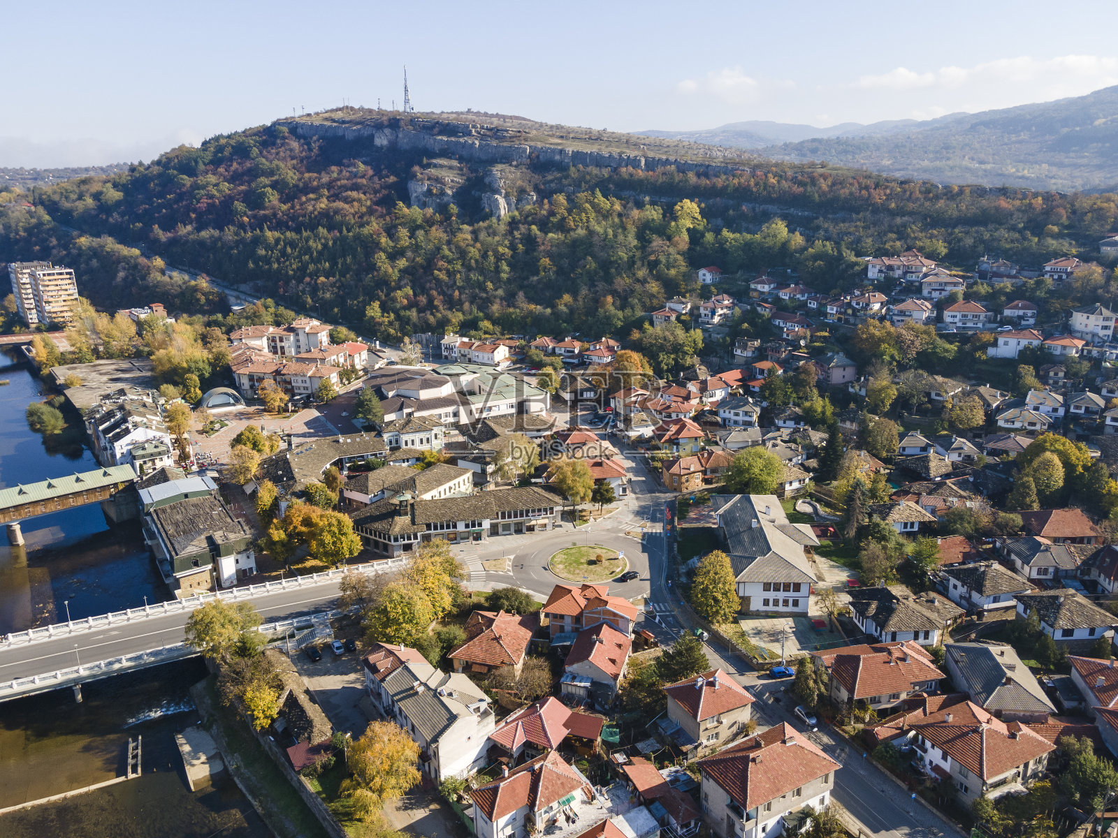 拉夫赫镇鸟瞰图,保加利亚照片摄影图片
