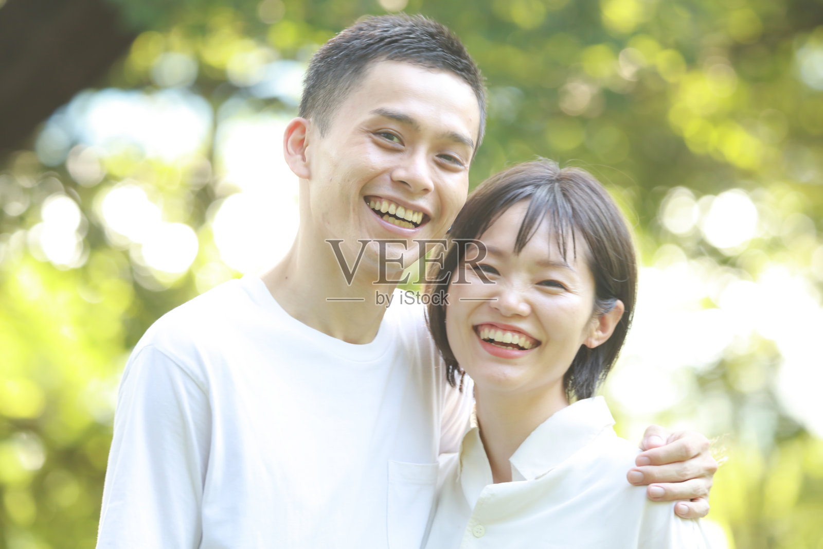 微笑夫妇照片摄影图片