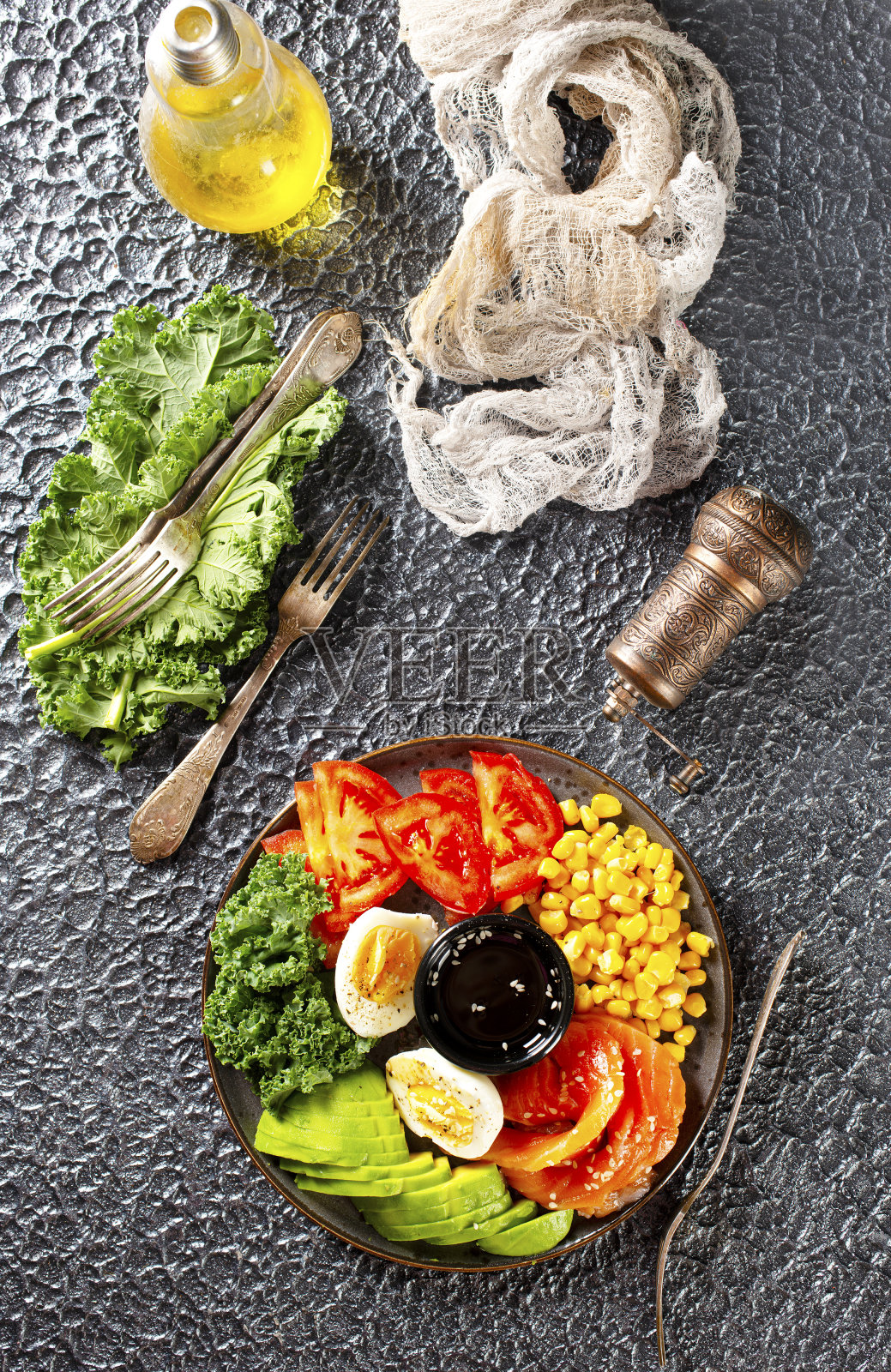 三文鱼佛碗照片摄影图片