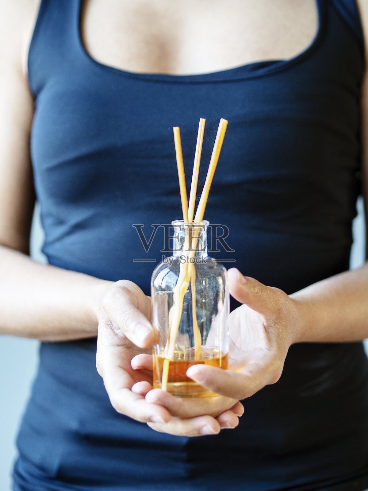 房间芦苇扩散器,芳香疗法扩散器照片摄影图片