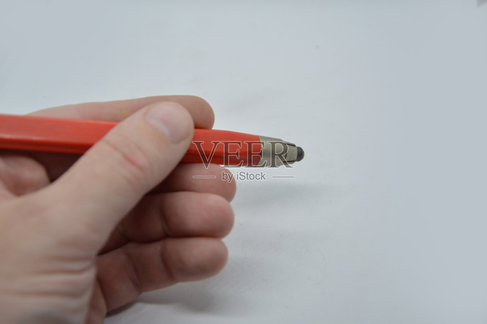 在白色背景上绘画和素描用的文具照片摄影图片