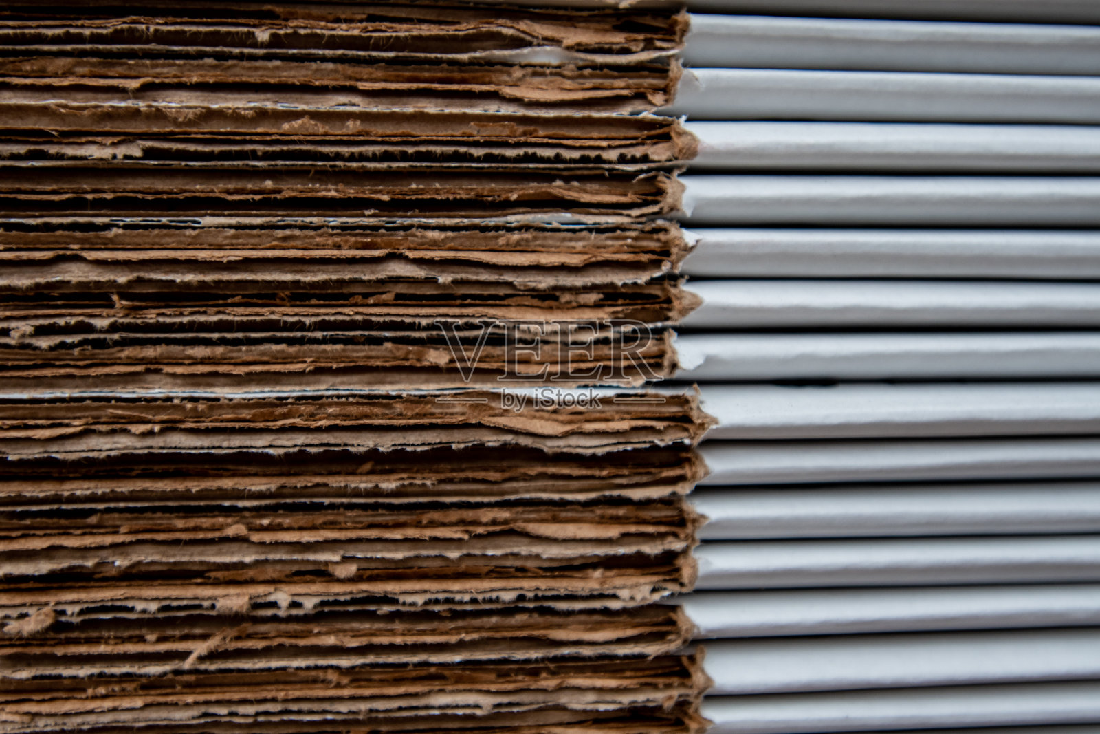 一堆堆扁平的纸板箱照片摄影图片