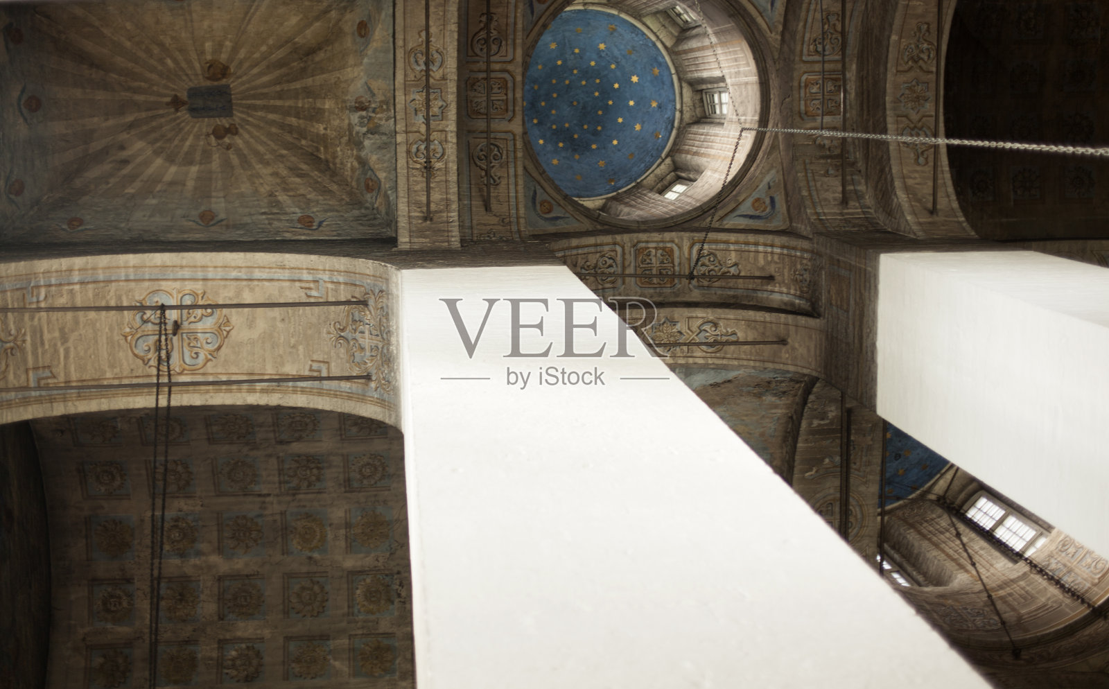 东正教教堂,室内装饰。在俄罗斯联邦。照片摄影图片