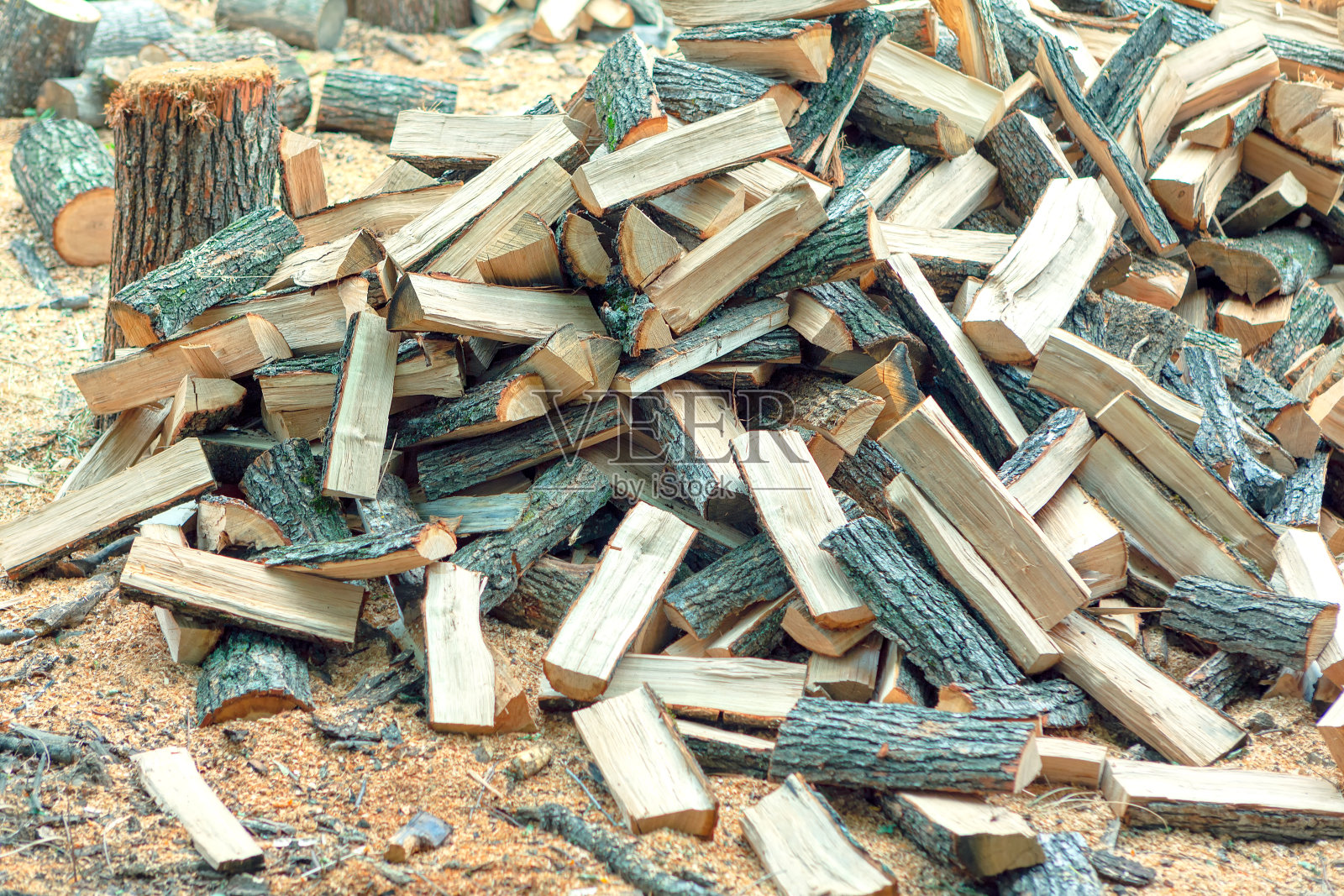 硬木柴火照片摄影图片