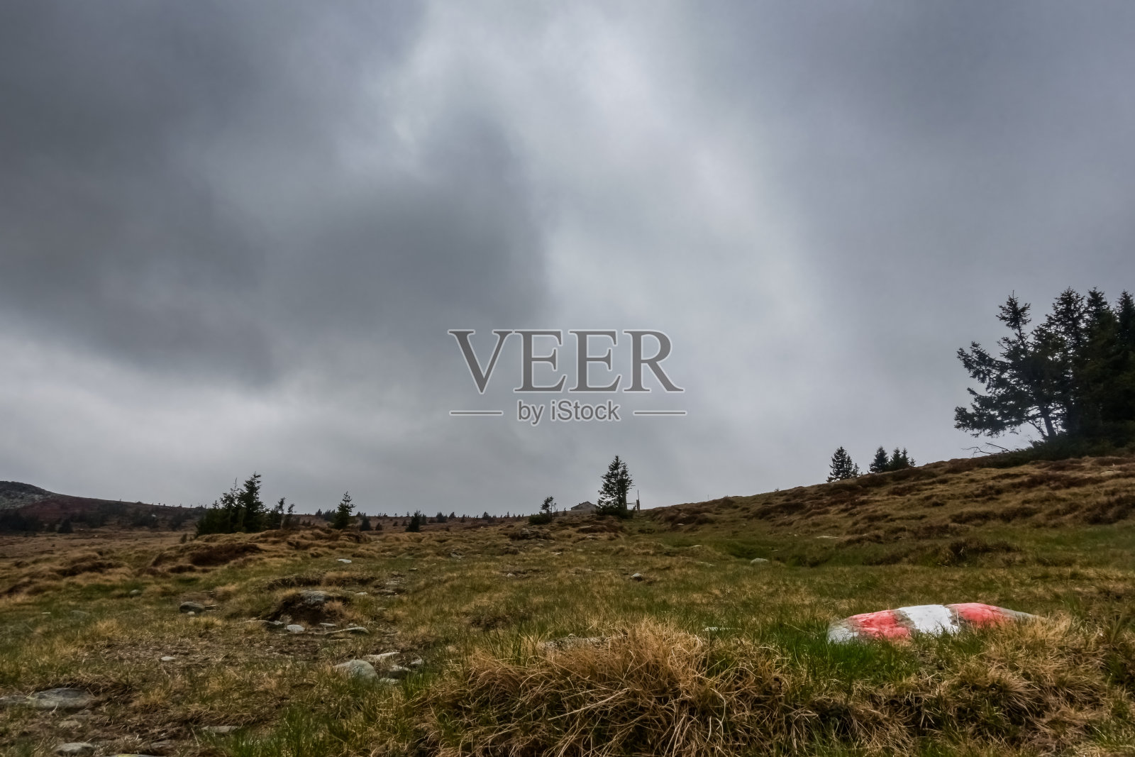 美丽的风景在奥地利山脉徒步旅行照片摄影图片