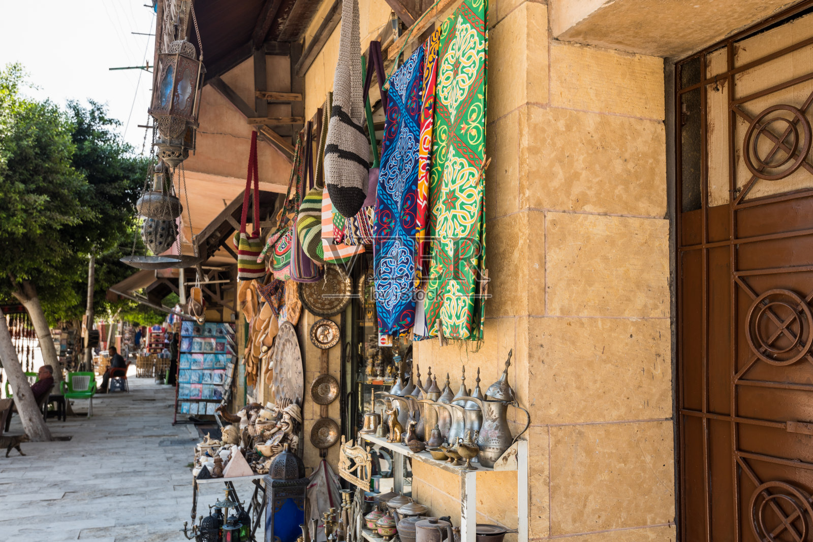 埃及老开罗科普特地区的礼品店。照片摄影图片