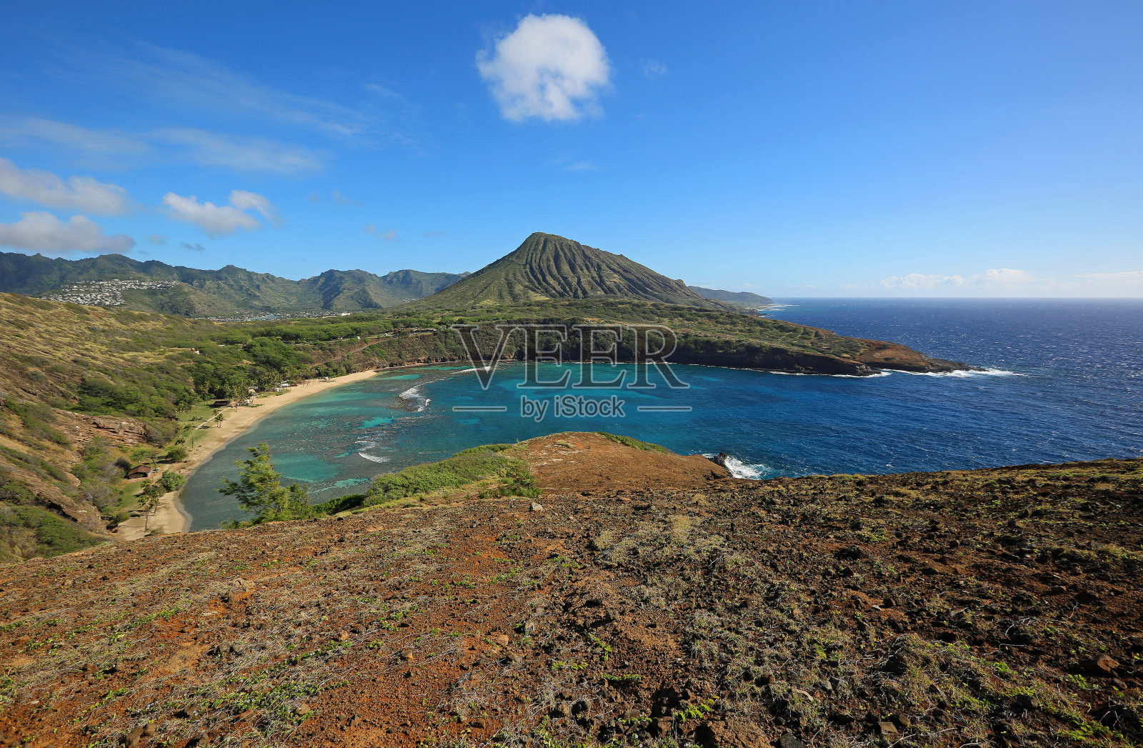 哈瑙马湾上空的圆云照片摄影图片