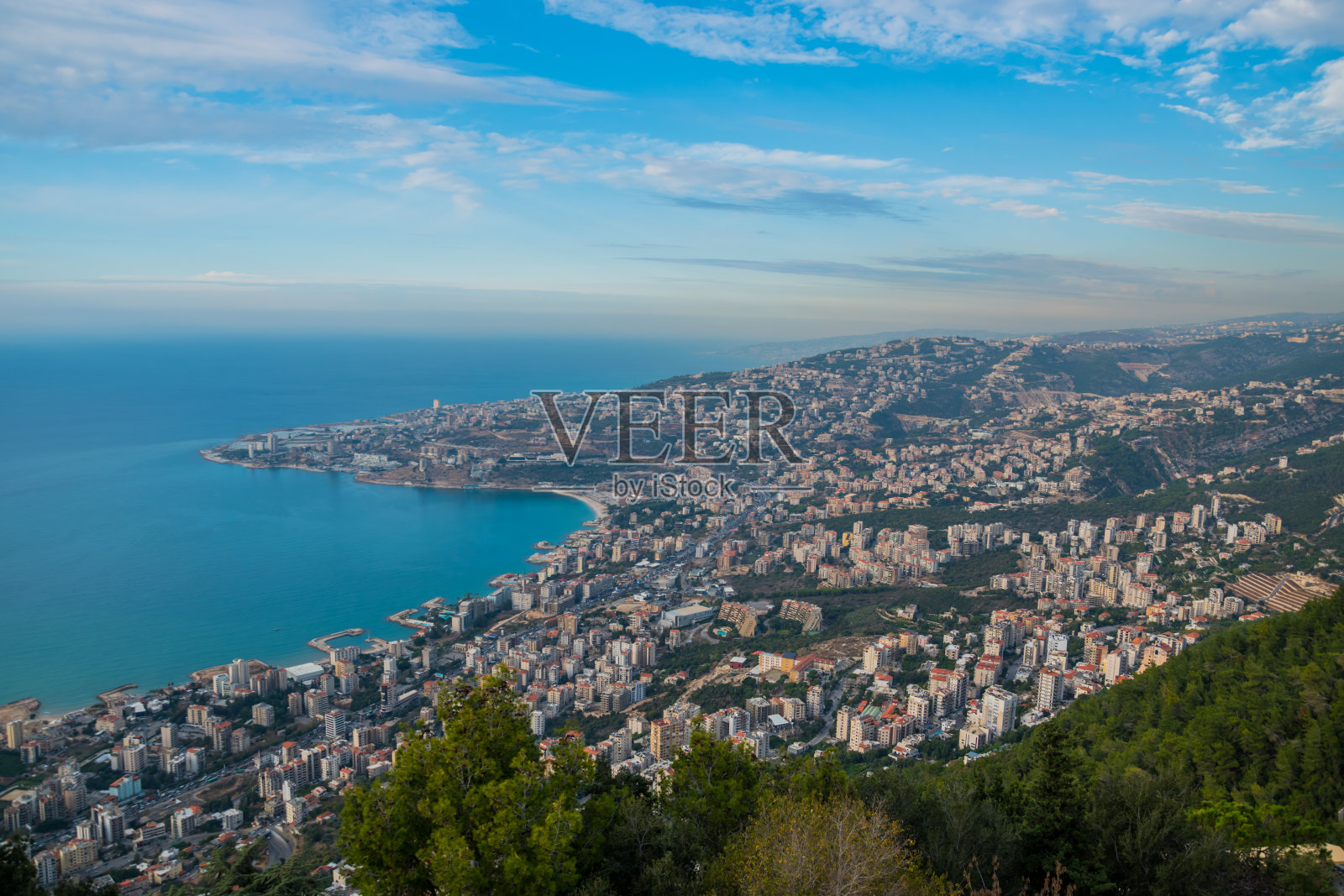 哈里萨的朱尼耶日落景色照片摄影图片