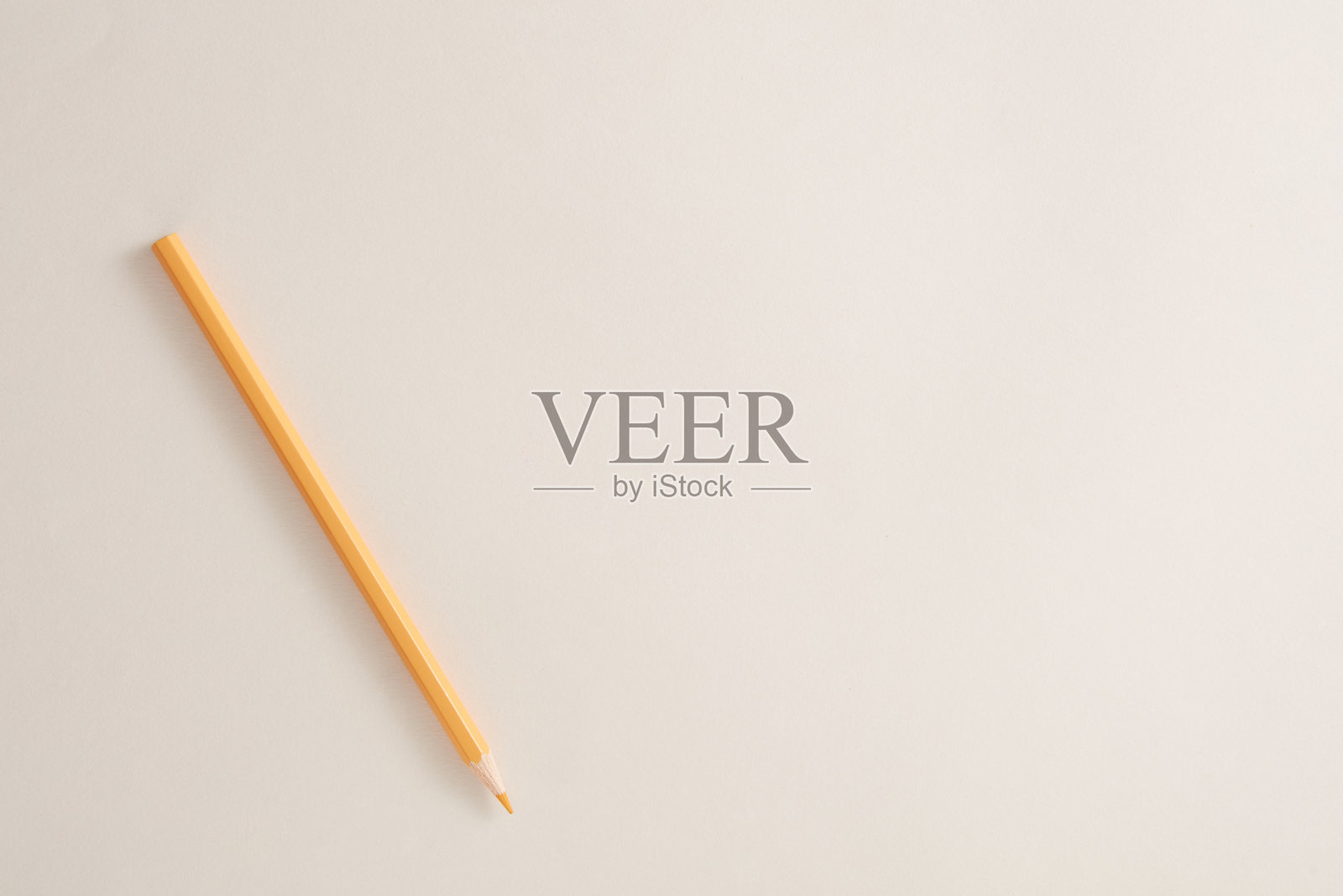 孤立的黄色铅笔,白色背景。照片摄影图片