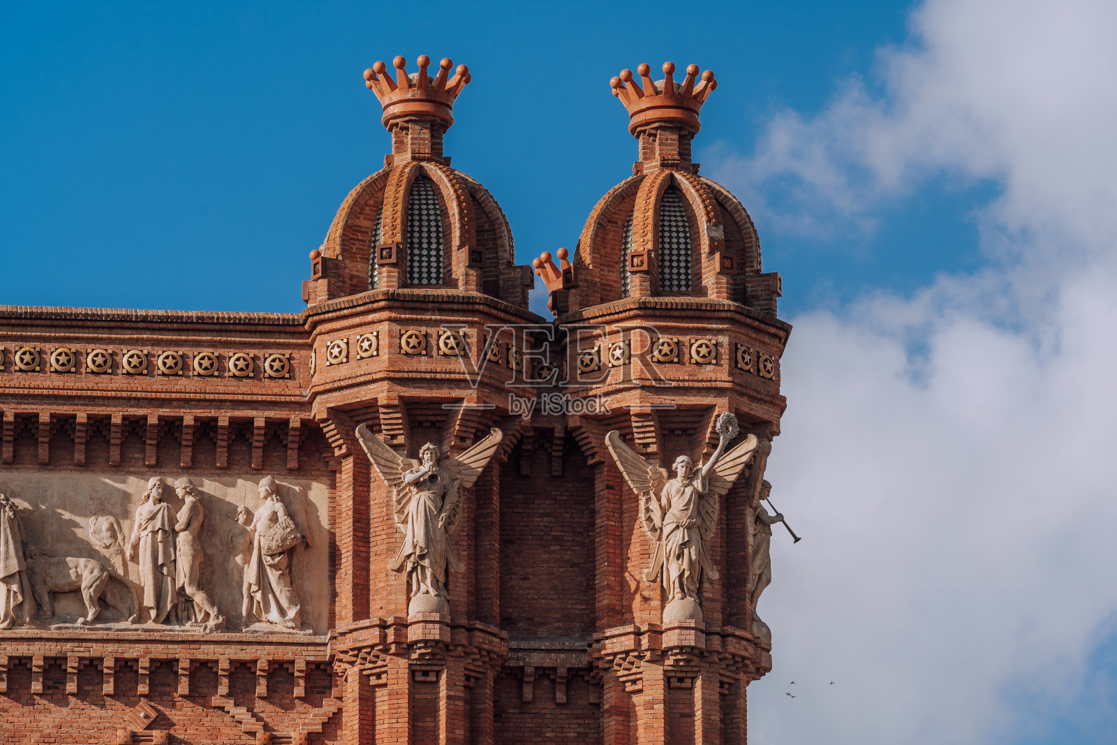 Triomf凯旋拱门,由建筑师Josep Vilaseca i Casanovas建造,作为1888年巴塞罗那世界博览会的主要入口照片摄影图片